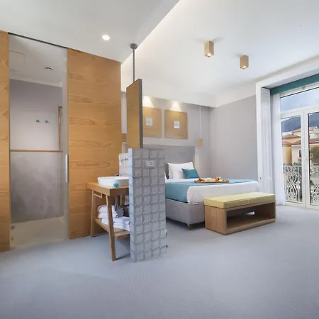 La Piazzetta 4*