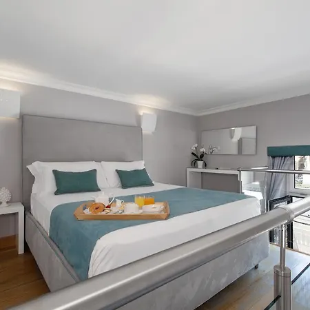 La Piazzetta 4*