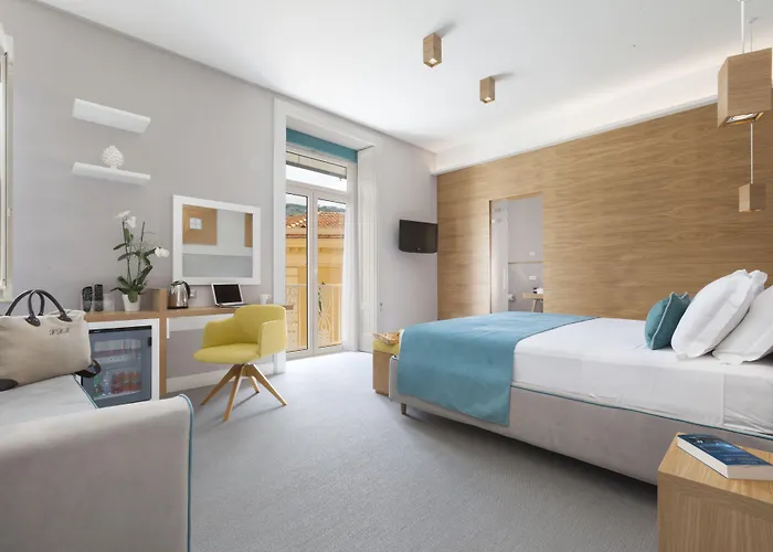 Guest house La Piazzetta 4*