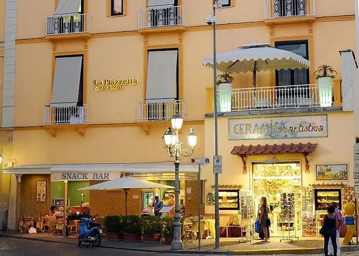 La Piazzetta 4*