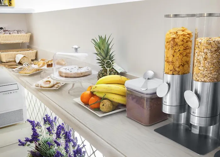 La Piazzetta Guest house 4*