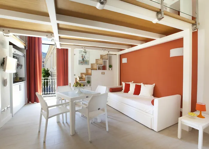 La Piazzetta Sorrento