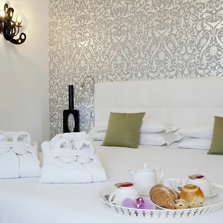 Pensión La Piazzetta 4*