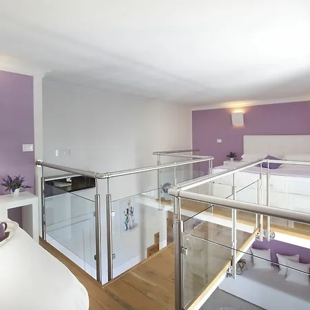 La Piazzetta Pensión 4*